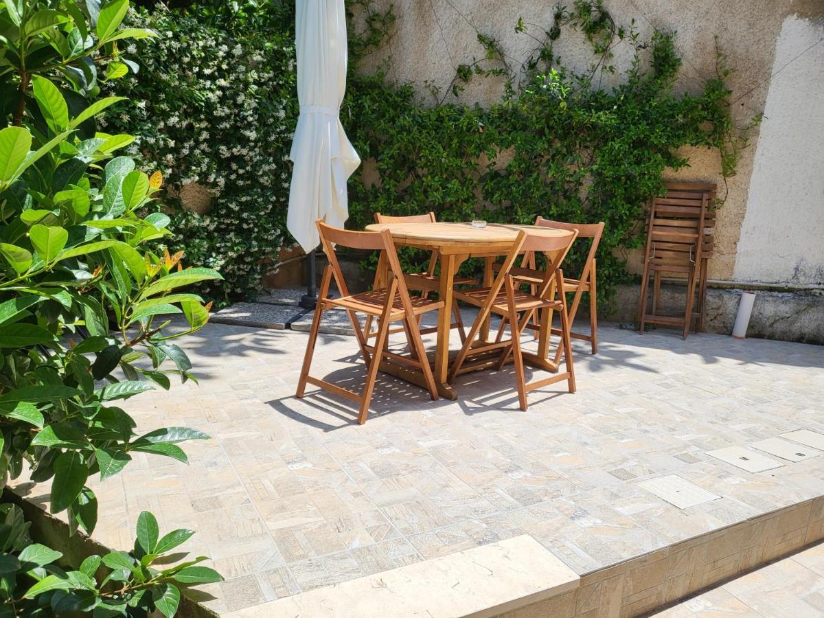 Residenza Don Camillo Villa Mondello Esterno foto